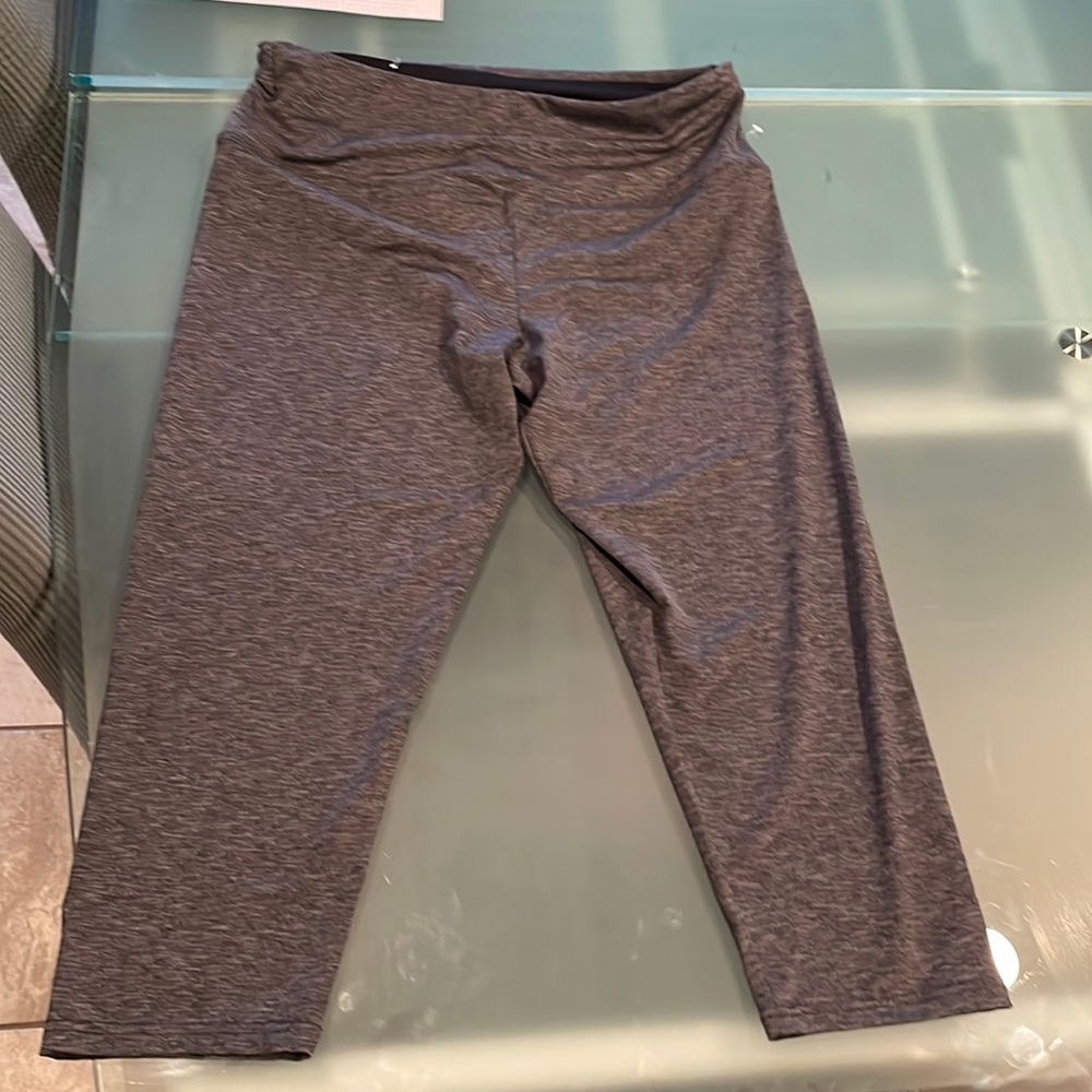 Dark Gray Capris Leggings